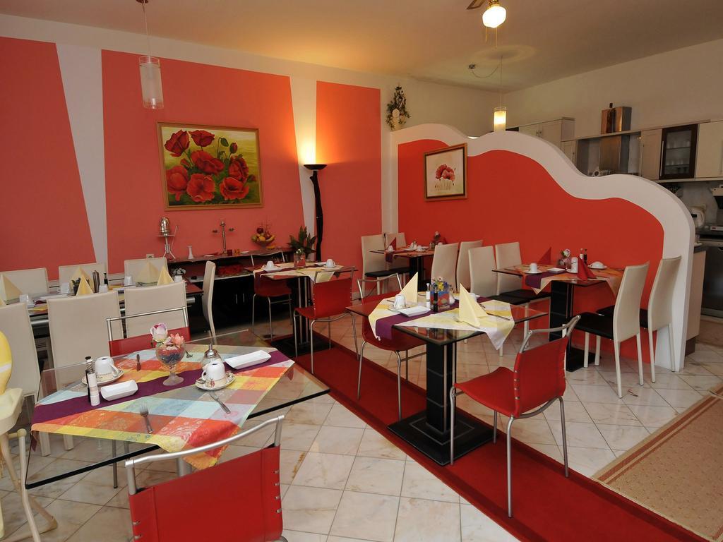 Hotel Haus Am Meer 챠브타트 외부 사진